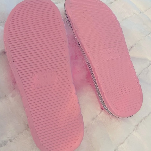 SALE !  PINK AZALEA WANG FUR SLIDES WITH RHINESTONE 10 - Picture 5 of 5